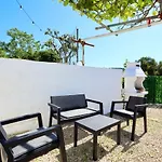 Paradisea Villa *